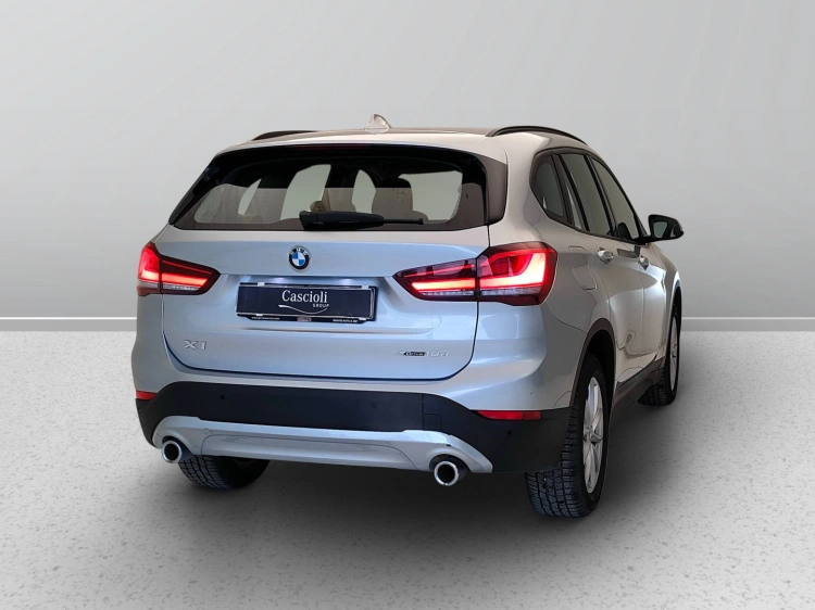 6 - BMW X1 X1 xdrive18d Advantage auto