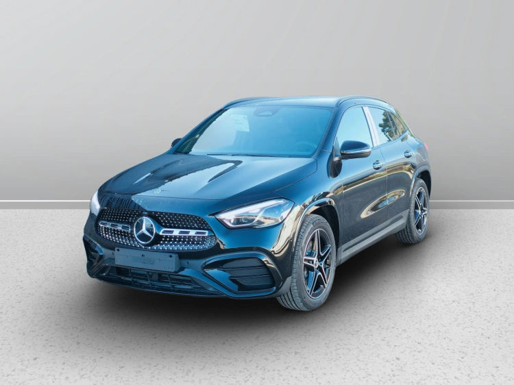 1 - Mercedes-Benz GLA 200 d automatic