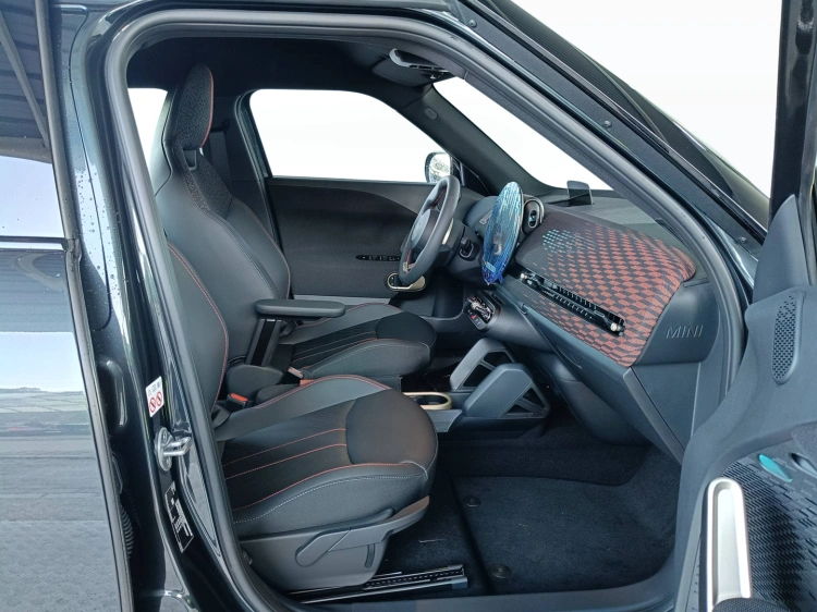 11 - MINI Aceman ACEMAN E