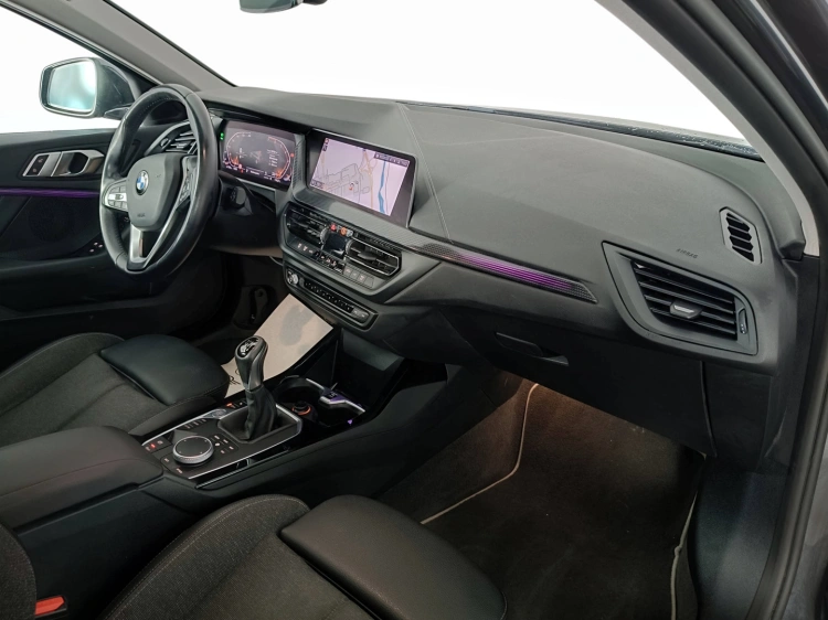 10 - BMW Serie 1 118i Advantage 136cv