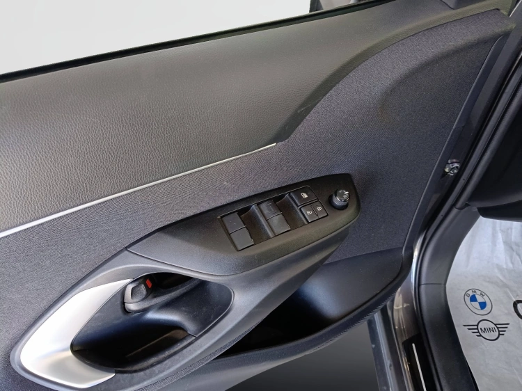 18 - Toyota Yaris Cross TOYOTA Yaris Cross 1.5 Hybrid 5p. E-CVT Trend