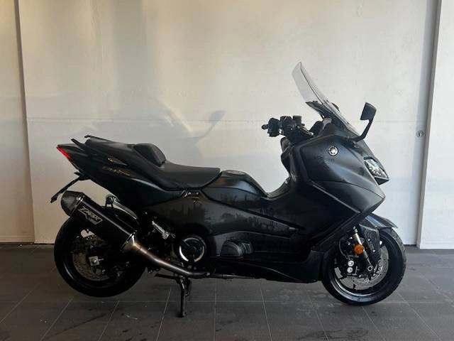 1 - Yamaha T T  - MAX 560