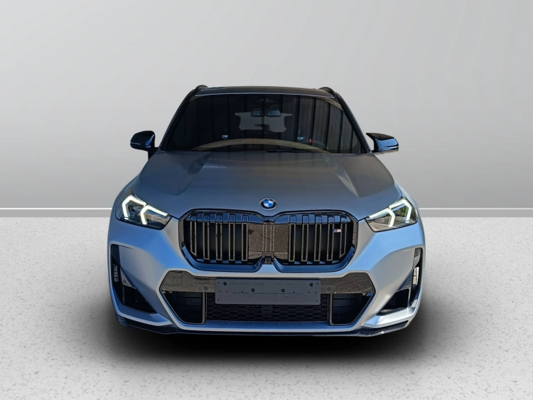 2 - BMW X1 M BMW X1 M35i xDrive