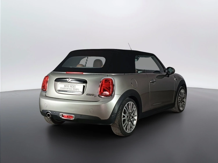 4 - MINI Cooper Mini Cabrio 1.5 Cooper D Hype auto