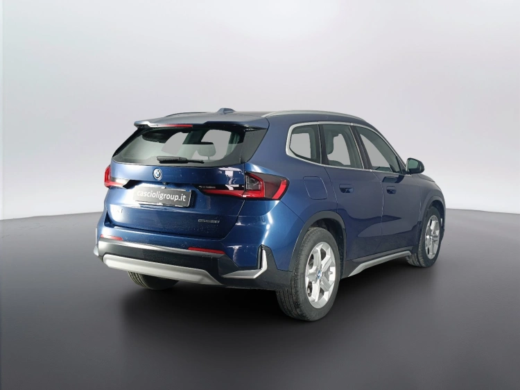 4 - BMW iX1 iX1 edrive 20 X-Line