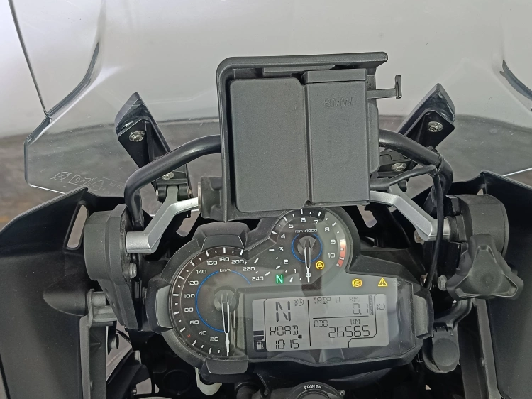 8 - BMW Motorrad GS R 1200 GS