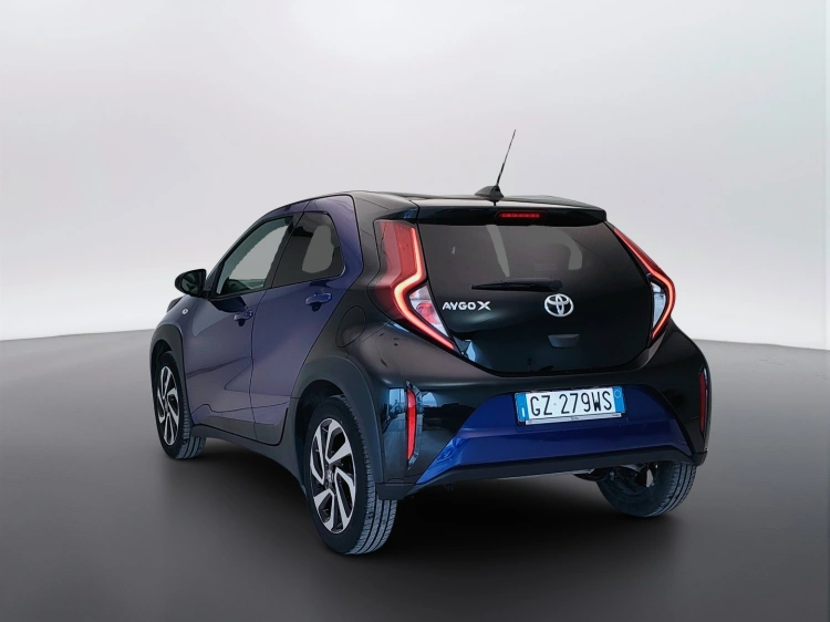 7 - Toyota Aygo X Aygo X 1.0 Trend 72cv
