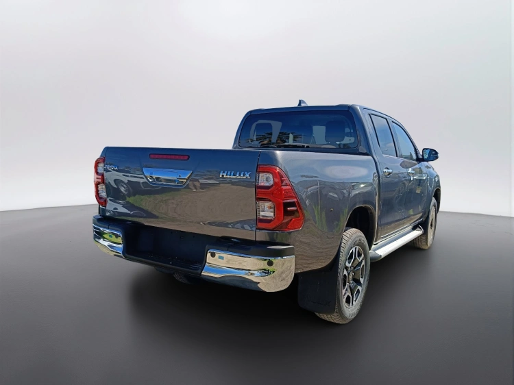 6 - Toyota Professional Hilux HILUX 2.4D A DC 4WD EXE MY24