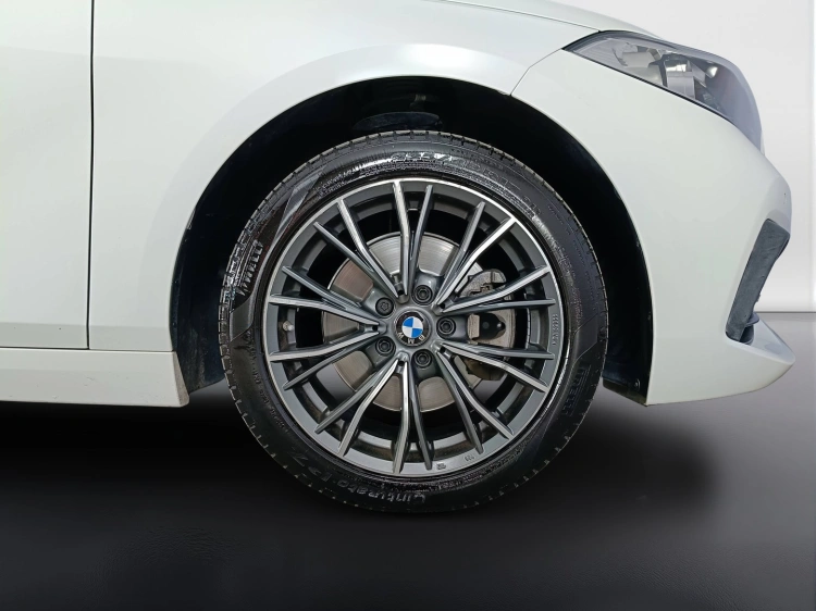 20 - BMW Serie 1 118d 5 Porte