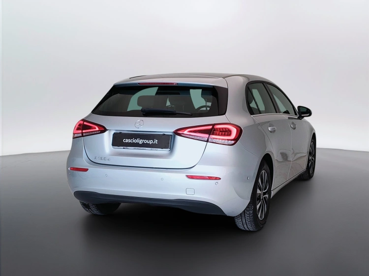 5 - Mercedes-Benz Classe A 180 d Business auto