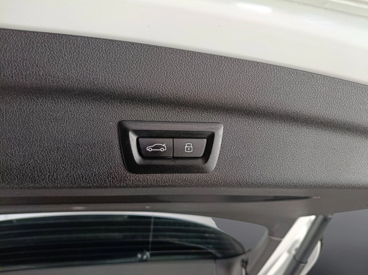 21 - BMW Serie 2 220i Active Tourer mhev 48V Msport auto