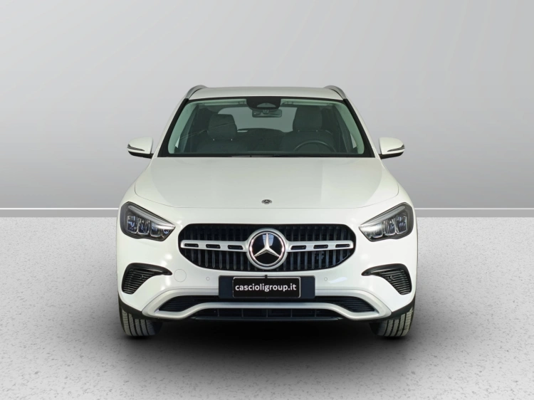 2 - Mercedes-Benz GLA Mercedes 250 e phev (eq-power) Sport Plus auto
