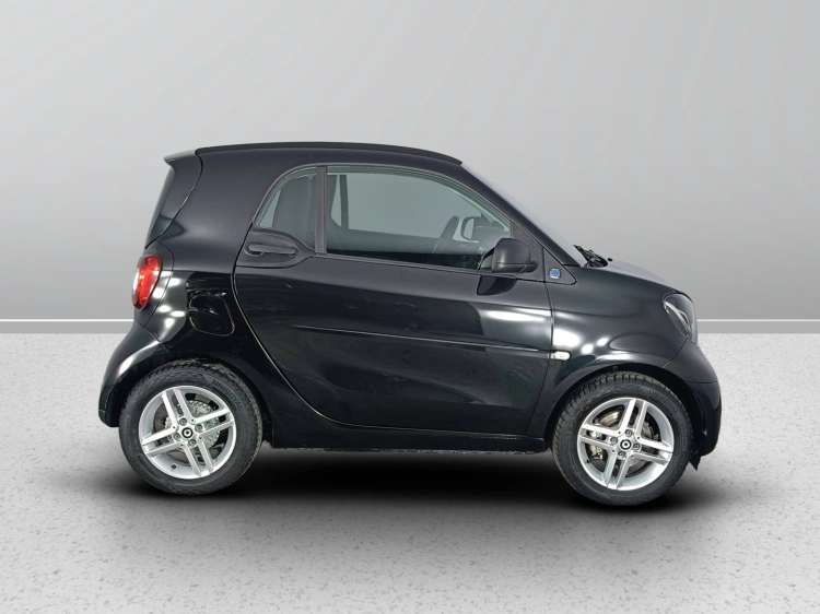 6 - smart fortwo Fortwo eq Pure 4,6kW