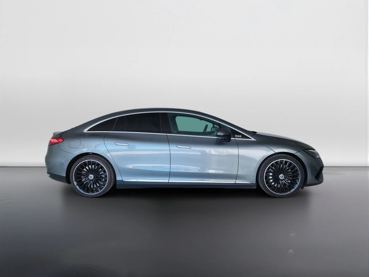 4 - Mercedes-Benz EQE 350 Premium 4matic