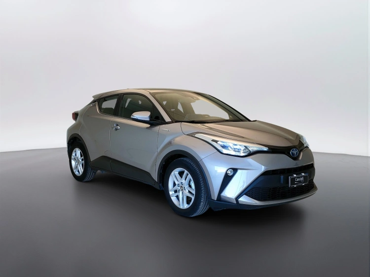 3 - Toyota C-HR C-HR 1.8h Business e-cvt