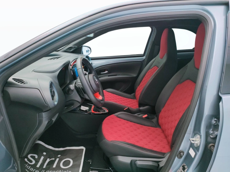 15 - Toyota Aygo X Aygo X 1.0 Undercover 72cv s-cvt