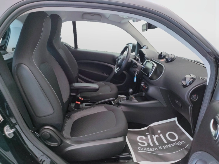 10 - smart fortwo Fortwo eq Passion 4,6kW