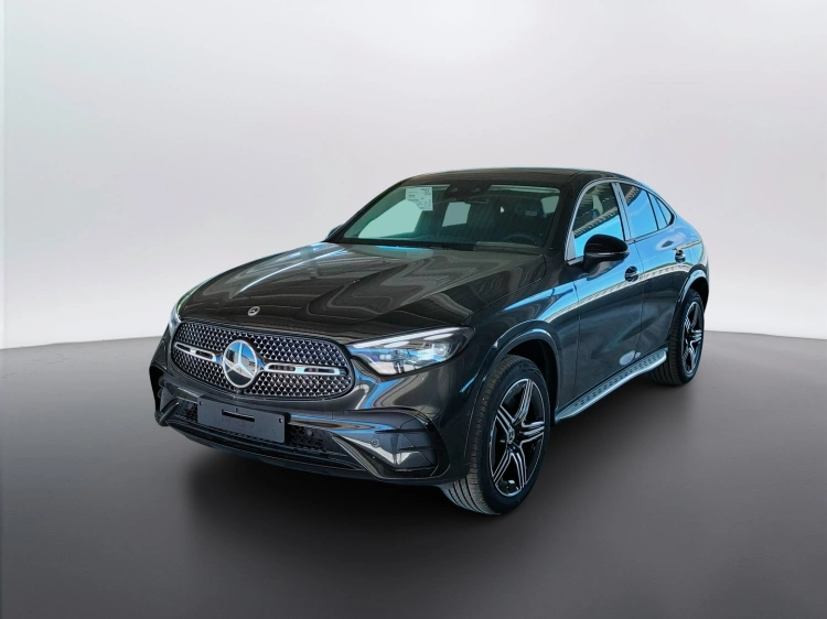 1 - Mercedes-Benz GLC 300 de 4Matic Plug-in Hybrid Coupe