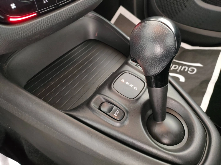 11 - smart fortwo Fortwo eq Passion 4,6kW
