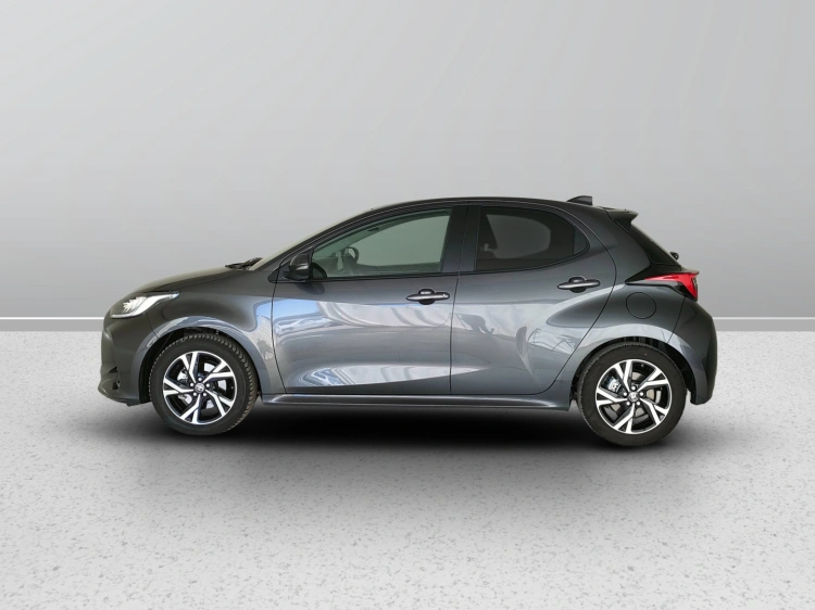 3 - Toyota Yaris Yaris 1.5h Trend