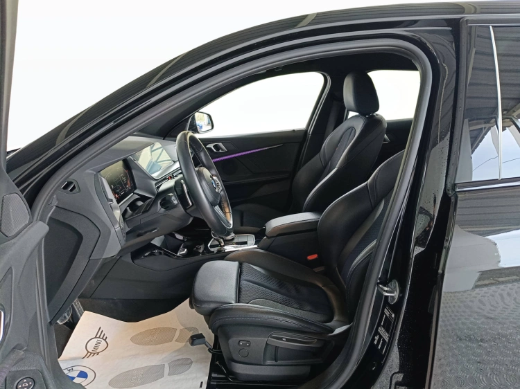 8 - BMW Serie 1 118d Msport auto