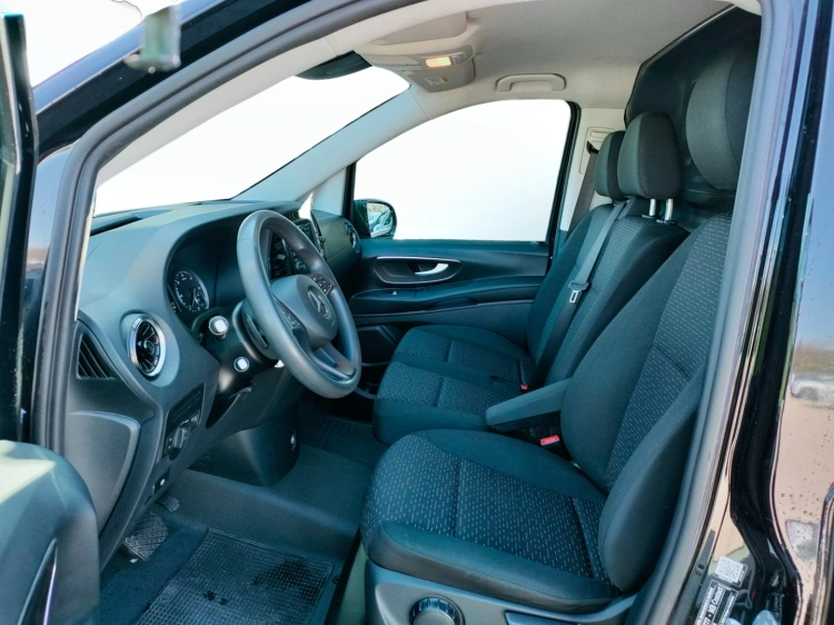 12 - Mercedes Vans Vito 116 cdi long auto my20