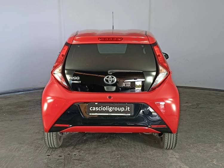 5 - Toyota Aygo Aygo 5p 1.0 x-play 72cv