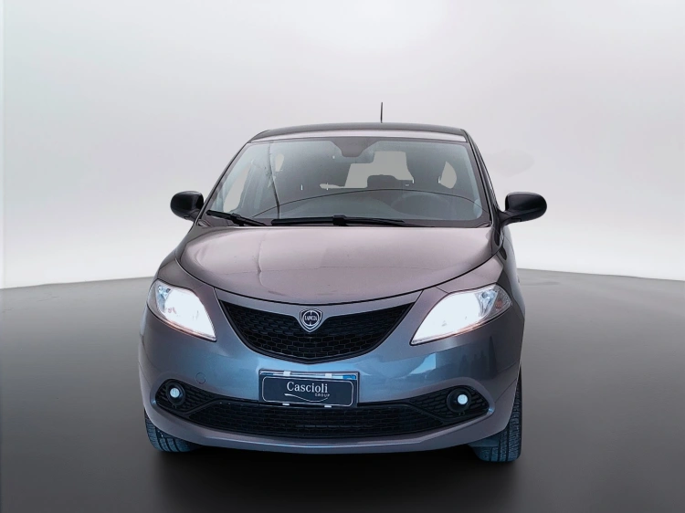 2 - Lancia Ypsilon Ypsilon 1.0 firefly hybrid Gold s&s 70cv