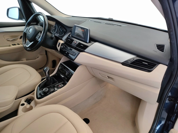 12 - BMW Serie 2 216d Active Tourer Advantage my15