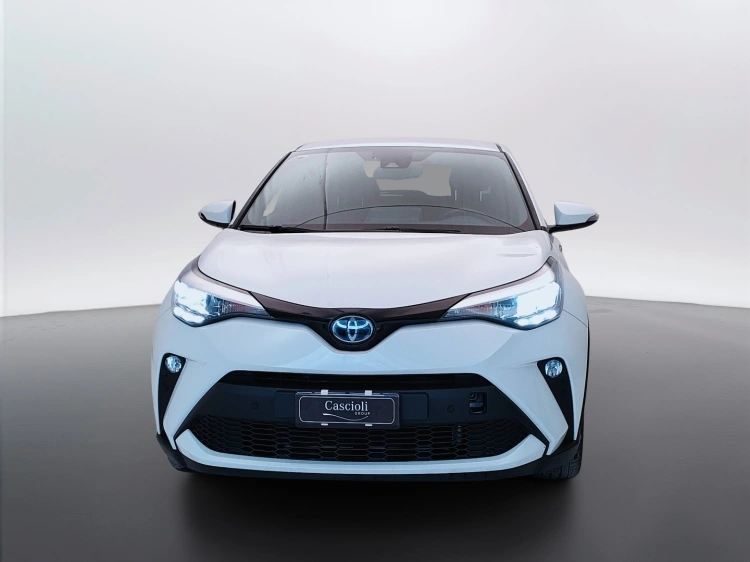 2 - Toyota C-HR C-HR 1.8h Trend e-cvt