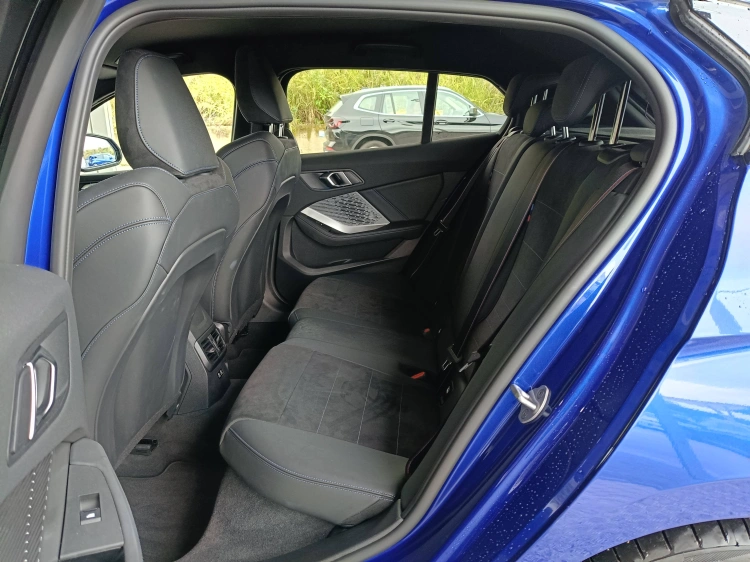 9 - BMW Serie 1 118d MSport Pro auto