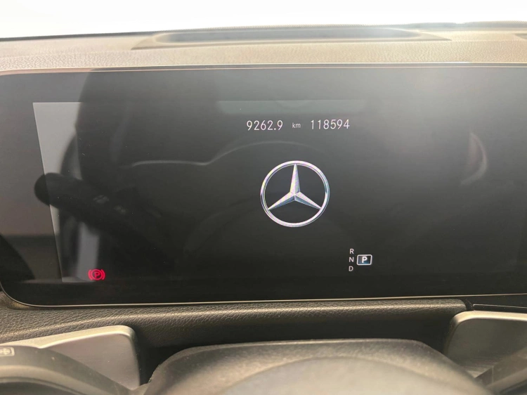 17 - Mercedes-Benz GLB 200 d Sport Plus auto