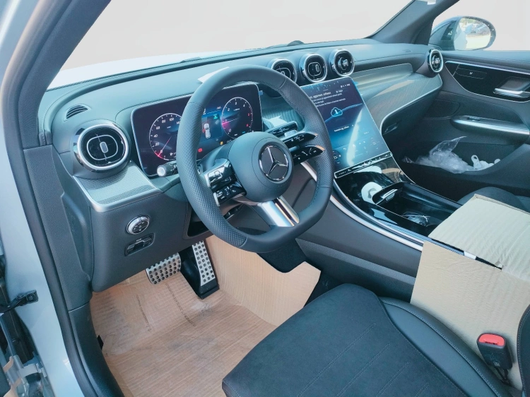 8 - Mercedes-Benz GLC 220 d 4MATIC