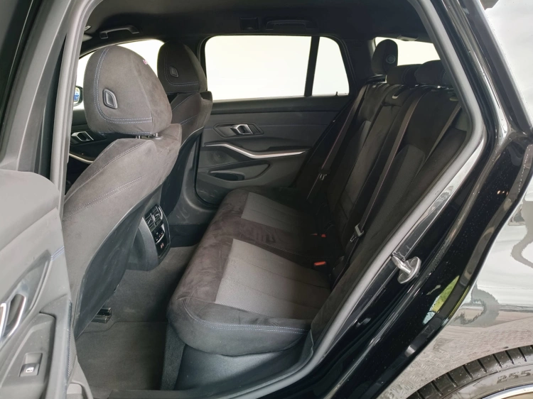9 - BMW Serie 3 320d Touring mhev 48V Msport xdrive auto