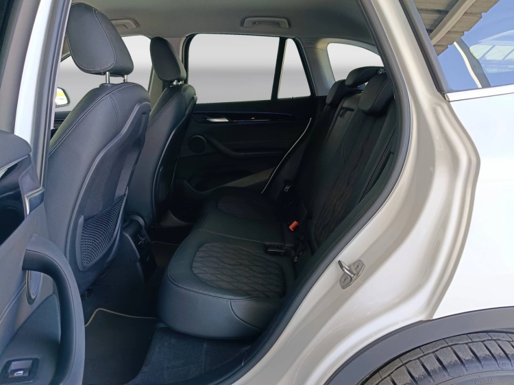 9 - BMW X1 X1 sdrive16d xLine auto