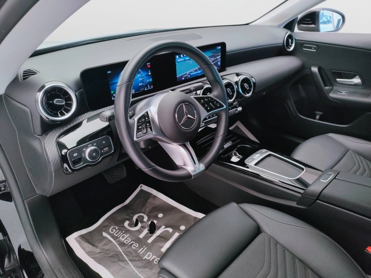 16 - Mercedes-Benz CLA Shooting Brake 180 d Advanced auto