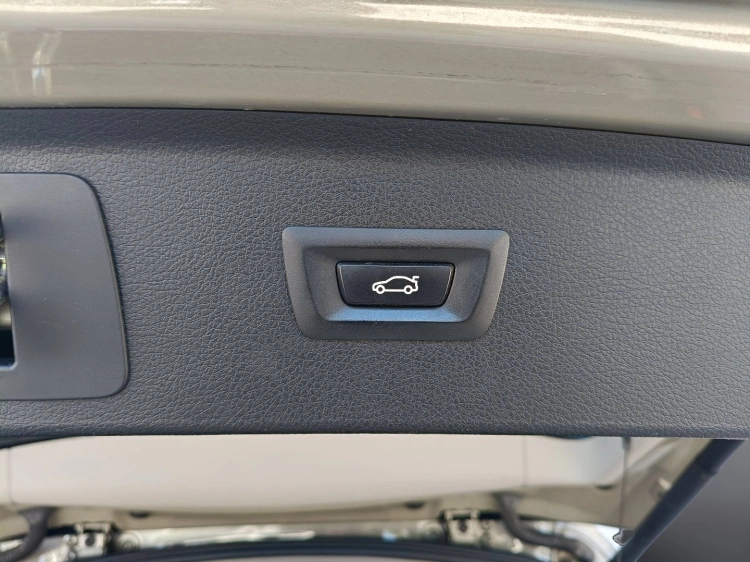 22 - BMW Serie 2 218d Active Tourer Sport auto