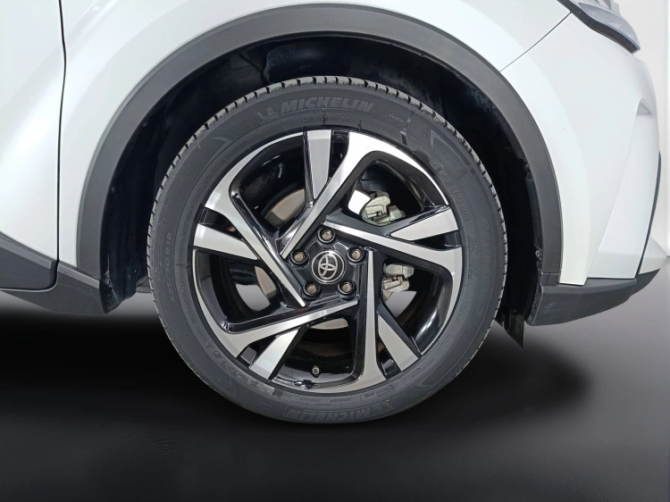 21 - Toyota C-HR C-HR 2.0h Trend e-cvt