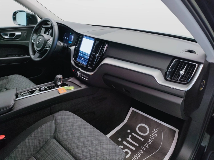 14 - Volvo XC60 XC60 2.0 b4 Core awd auto