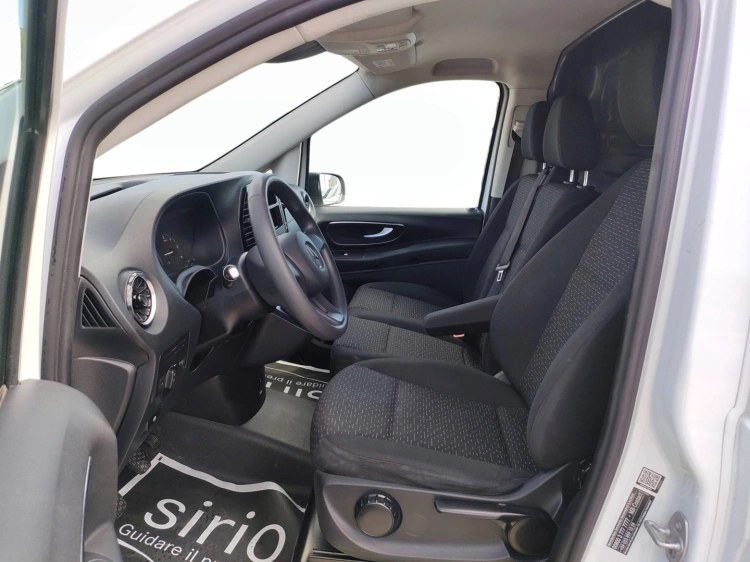 8 - Mercedes Vans Vito 110 cdi long