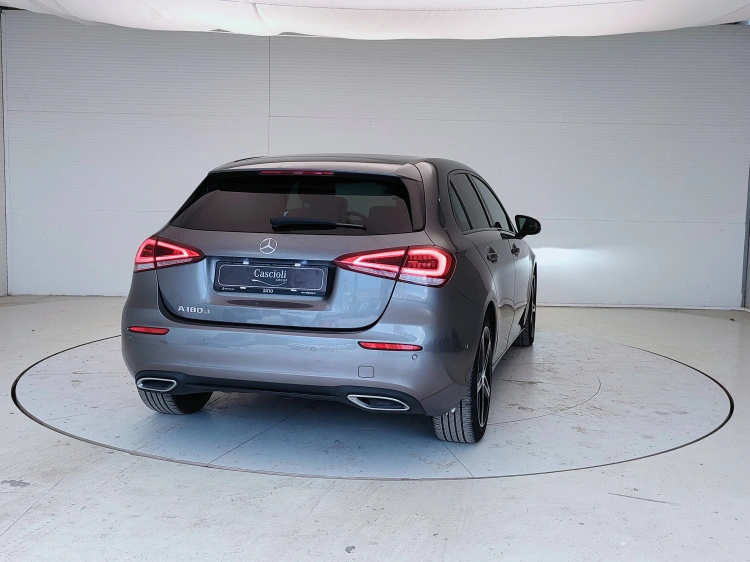 6 - Mercedes-Benz Classe A 180 d Sport auto
