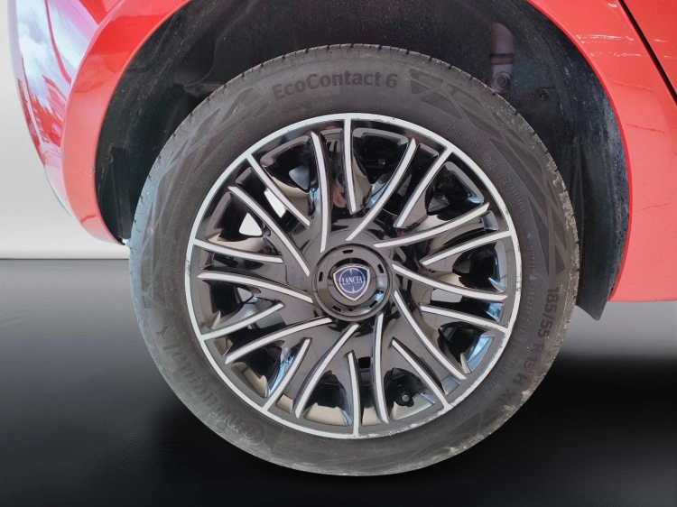 7 - Lancia Ypsilon III 2021 Ypsilon 1.0 firefly hybrid Gold s&s 70cv