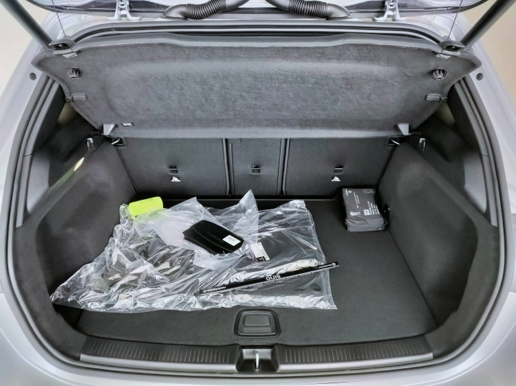 9 - Mercedes-Benz Classe B 180 d Street Edition auto