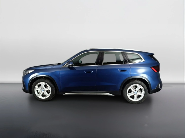 6 - BMW iX1 iX1 edrive 20 X-Line