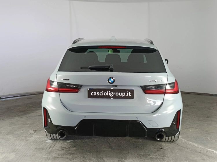 5 - BMW Serie 3 320d Touring mhev 48V xdrive Msport auto