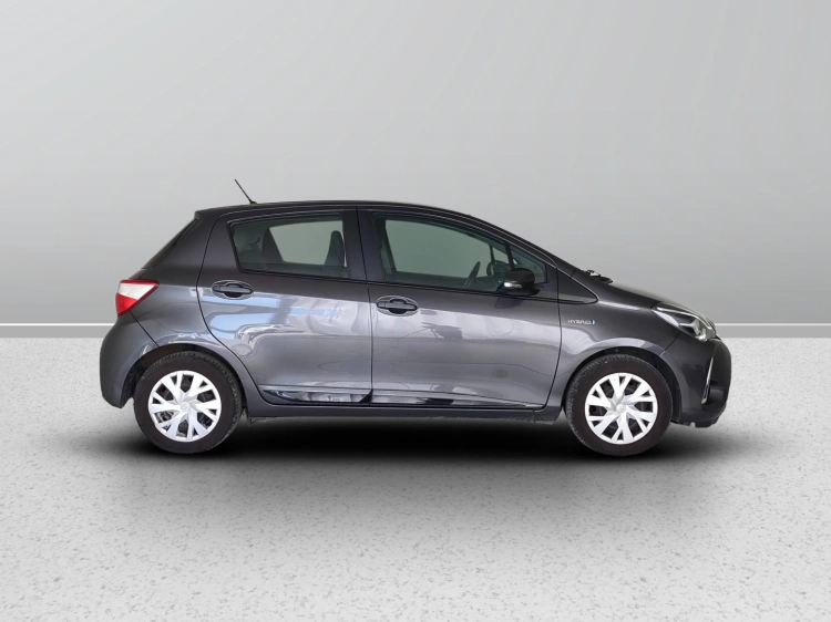 7 - Toyota Yaris Yaris 5p 1.5h Active my18
