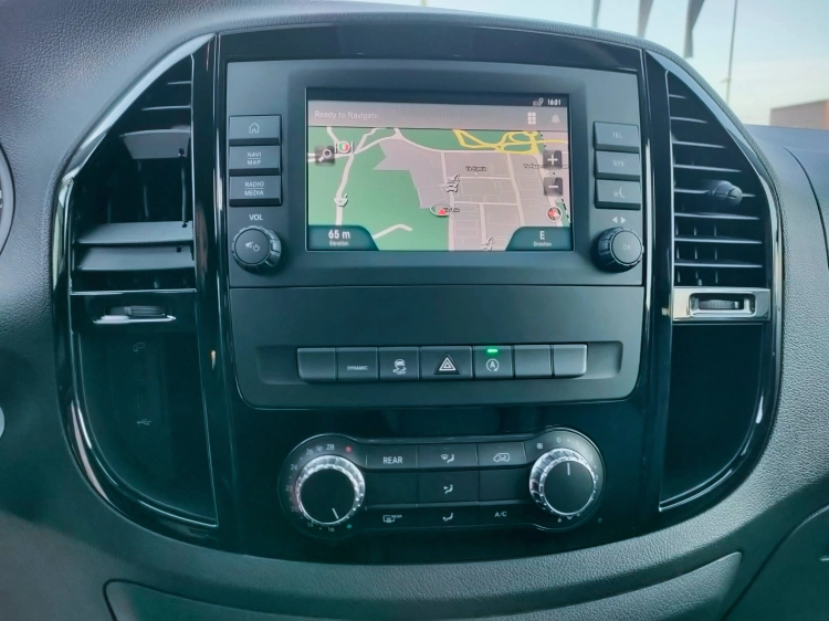 14 - Mercedes Vans Vito 116 cdi long tourer pro auto my20