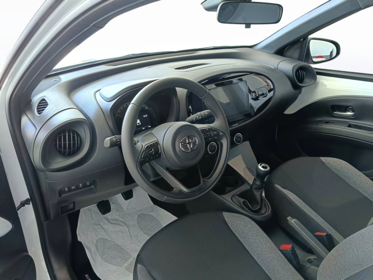 7 - Toyota Aygo X AYGO X 10B MT ACTIVE MY24