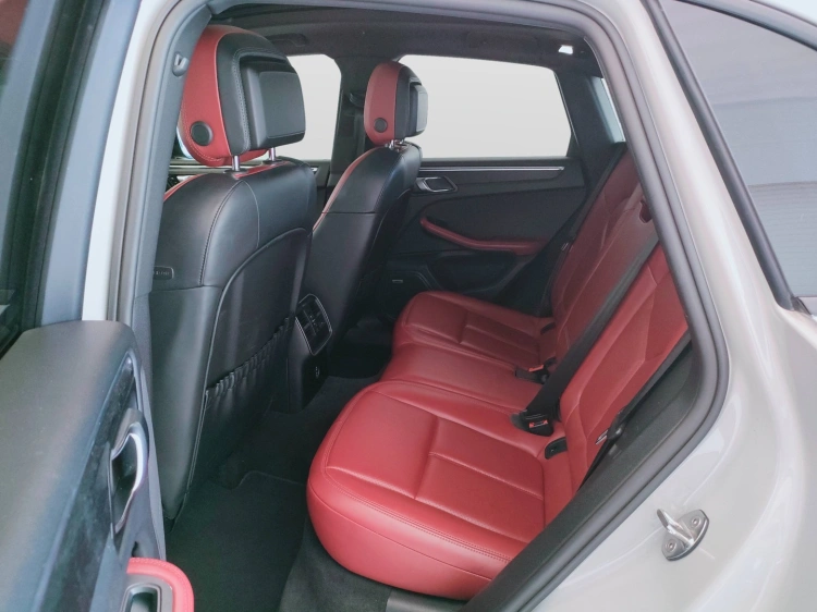14 - Porsche Macan Macan 2.9 GTS 440cv pdk