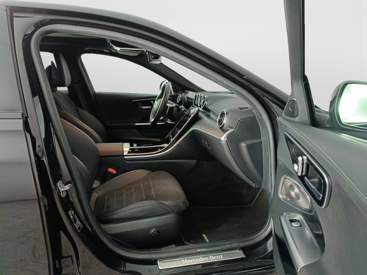 10 - Mercedes-Benz Classe C 220 d mhev AMG Line Premium Plus 4matic 197cv auto